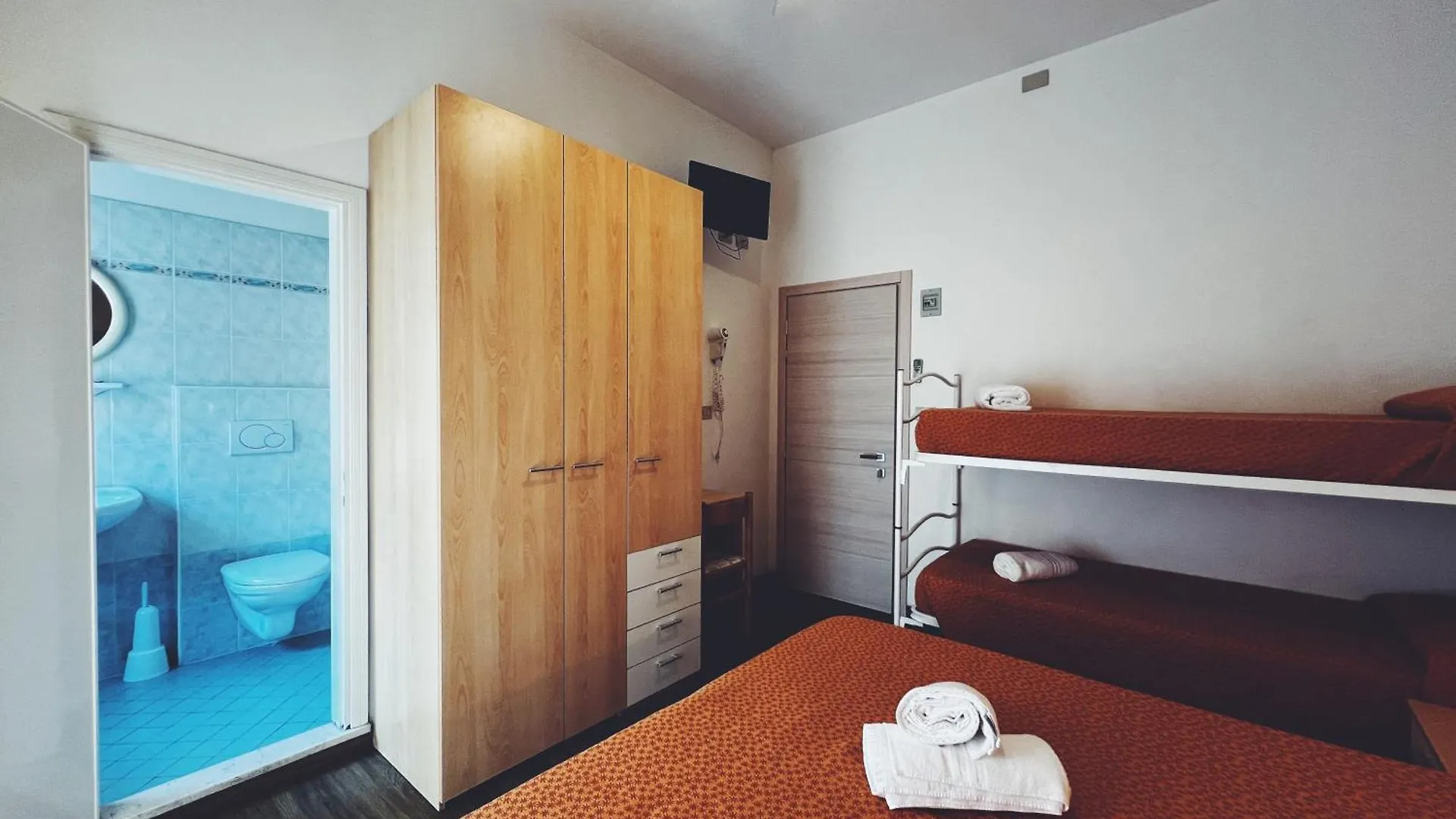 Hotel Ramona Rimini 2*,  Itálie