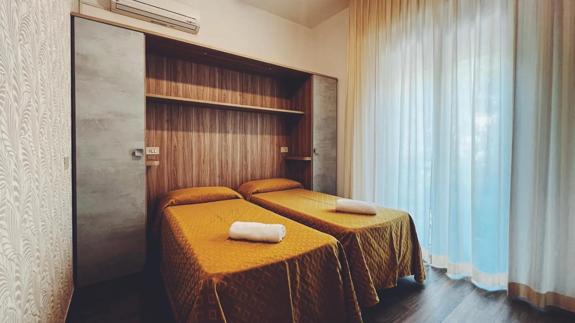 Hotel Ramona Rimini 2*,
