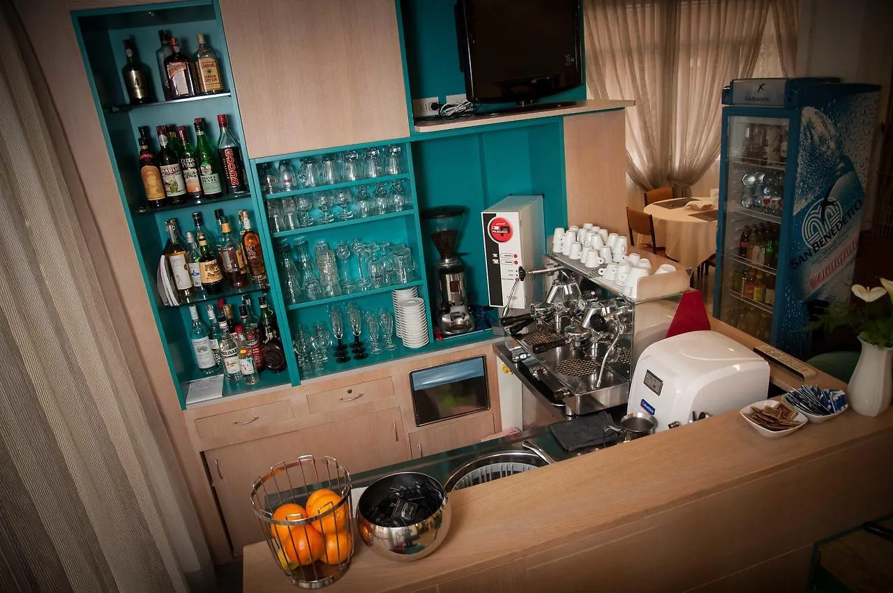 Hotel Ramona Римини Италия